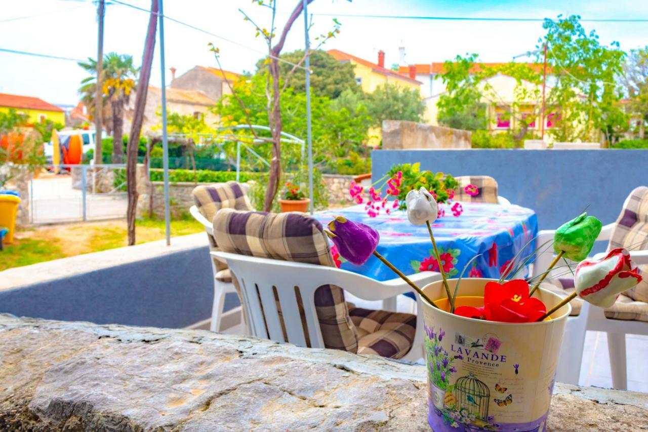 Kuca Za Odmor Kornic Villa Bagian luar foto