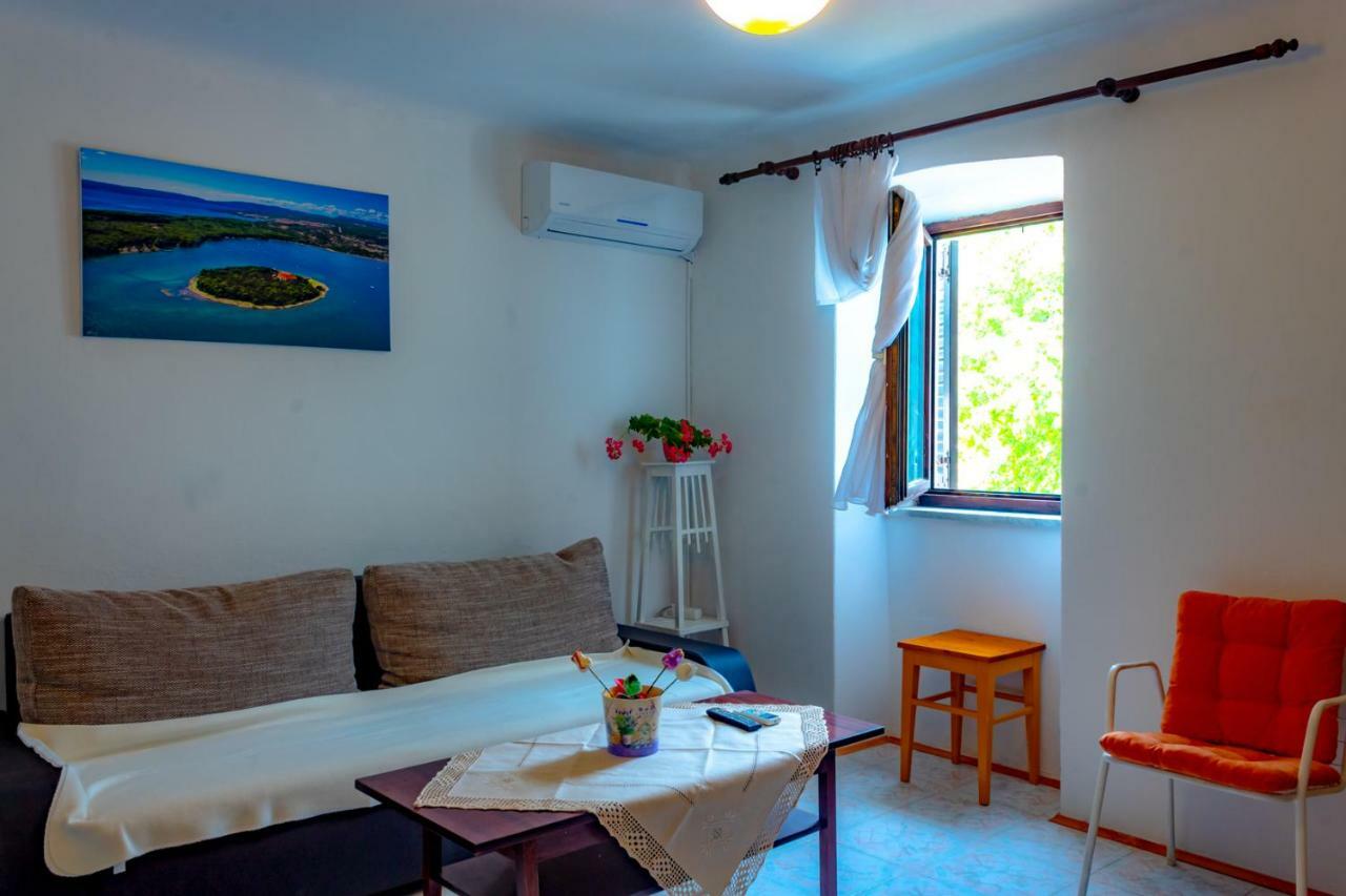 Kuca Za Odmor Kornic Villa Bagian luar foto